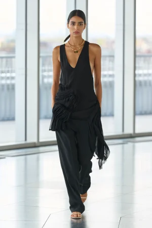 00031-tove-spring-2026-ready-to-wear-credit-gorunway.webp