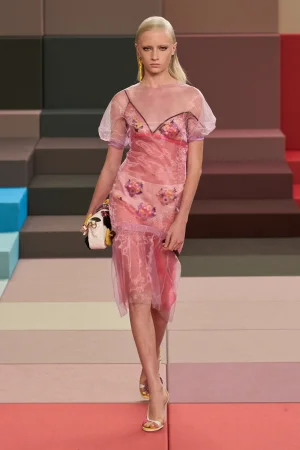 00082-fendi-spring-2026-ready-to-wear-credit-gorunway.webp