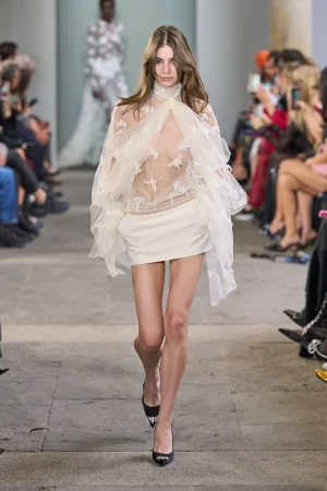 00037-blumarine-spring-2026-ready-to-wear-credit-gorunway.webp