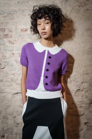 moschino-bks-s26-101.jpg