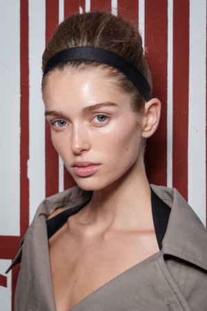 max-mara-bks-s26-002.jpg