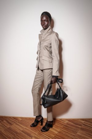 max-mara-bks-s26-070.jpg