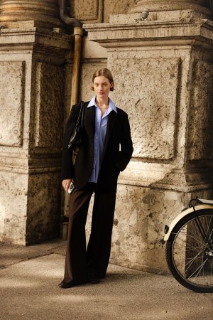 Maya-Vozhdaeva-2025-09-24-MFW-SS26-StreetStyle2-MelodieJeng-MJJ_0909.jpg