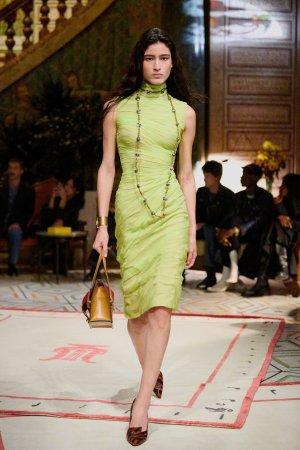 luiza-versace-spring-2026-ready.jpg