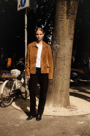 Rebecca-Leigh-Longendyke-2025-09-24-MFW-SS26-StreetStyle2-MelodieJeng-MJJ_0234.jpg