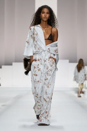 00013-dolce-and-gabbana-spring-2026-ready-to-wear-credit-gorunway.webp
