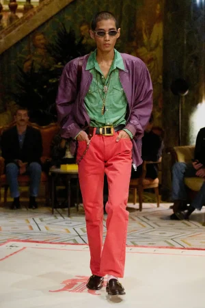 00007-versace-spring-2026-ready-to-wear-credit-brand.webp