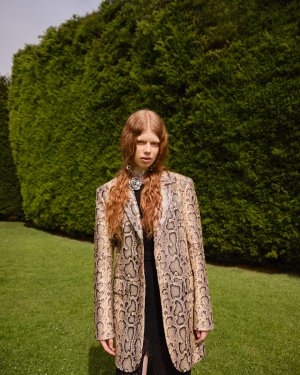 LIANA-COOL-PRETTY-COOL-EDITORIAL-MELBOURNE-PHOTOGRAPHER-AMELIA-DOWD-STYLIST-CECILE-HUYNH-20.jpg