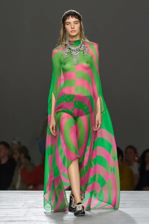 00060-dries-van-noten-spring-2026-ready-to-wear-credit-gorunway.webp