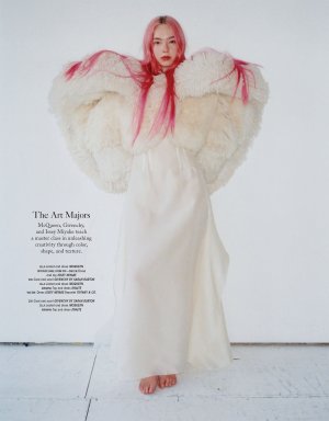 L'OFFICIEL USA 09.2025_freemagazines.top-82 拷貝.jpg