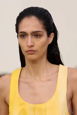 00037-loewe-spring-2026-ready-to-wear-details-credit-gorunway.webp
