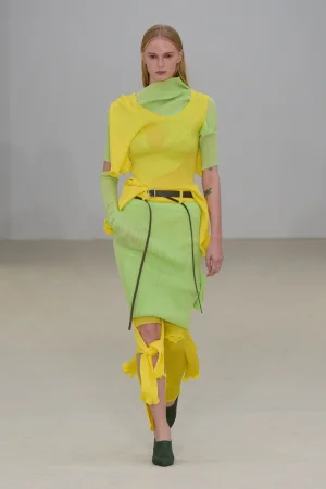 00050-issey-miyake-spring-2026-ready-to-wear-credit-gorunway.webp