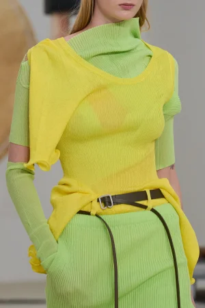 00172-issey-miyake-spring-2026-ready-to-wear-details-credit-gorunway.webp