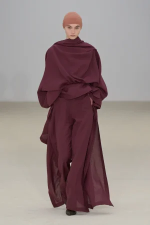 00028-issey-miyake-spring-2026-ready-to-wear-credit-gorunway.webp