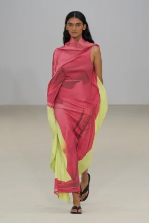 00029-issey-miyake-spring-2026-ready-to-wear-credit-gorunway.webp