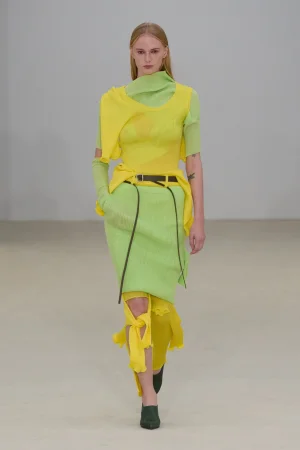 00050-issey-miyake-spring-2026-ready-to-wear-credit-gorunway.webp