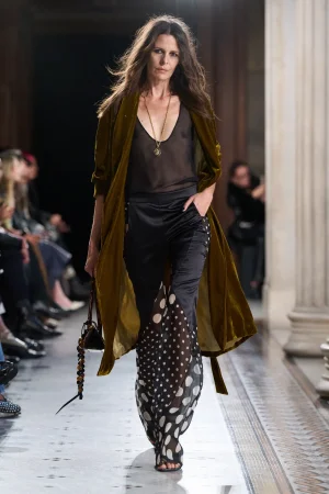 00021-nina-ricci-spring-2026-ready-to-wear-credit-gorunway.webp
