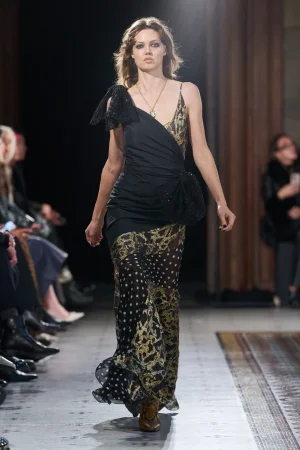 00024-nina-ricci-spring-2026-ready-to-wear-credit-gorunway.webp