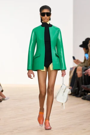 00005-loewe-spring-2026-ready-to-wear-credit-gorunway.webp