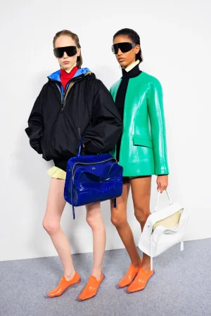 Loewe_PFW_SS26_backstage_acielle_18.webp
