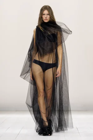 00041-givenchy-spring-2026-ready-to-wear-credit-brand.webp