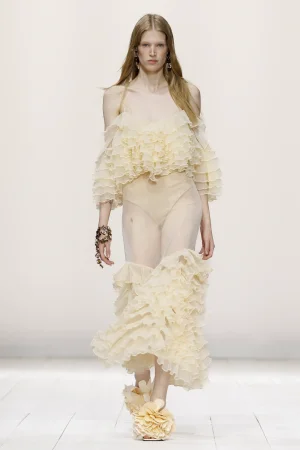 00045-givenchy-spring-2026-ready-to-wear-credit-brand.webp