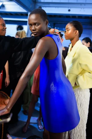 Loewe_PFW_SS26_backstage_acielle_39.webp