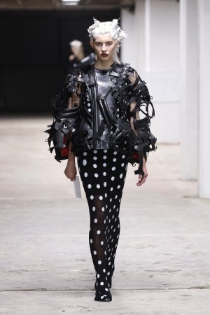Junya_Watanabe_SS26_Womenswear__002.width-1280_1JWhsCQwUEQqP3Gl.jpg