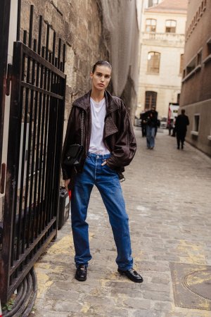 Luna-Bijl-2025-10-01-PFW-SS26-St.jpg