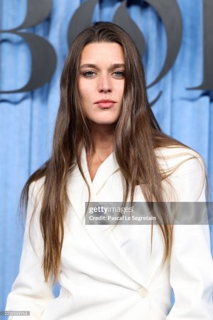paris-france-vivienne-rohner-att (2).jpg
