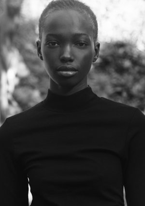 gallery_model_6DseLIp1agRU (2).jpg