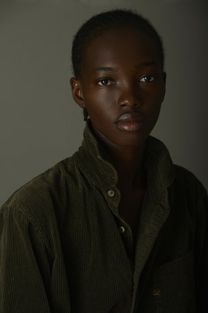gallery_model_WQoESyZvduM5.jpg