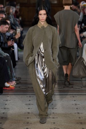 00032-uma-wang-spring-2026-ready-to-wear-credit-gorunway.jpg