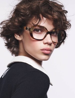 chanel_fw25-eyewear-campaign_photographs-by-david-sims_copyright-chanel-1-HD.jpg