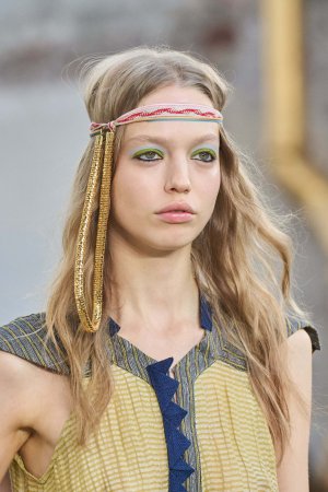 00018-kiko-kostadinov-spring-2026-ready-to-wear-details-credit-gorunway.jpg