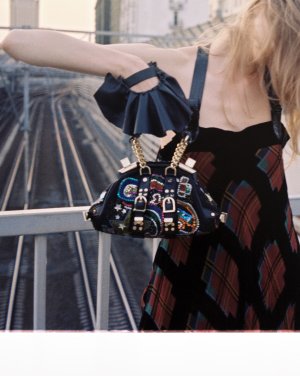 68d940c5c3b88b0913c1dbd2_Look1_1.jpg
