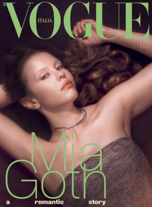 Vogue Italia November 2025 : Mia Goth by Mark Peckmezian | the