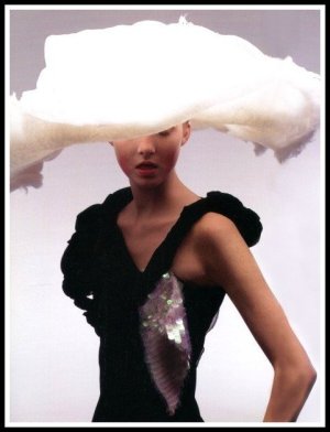 1b-yohji-yamamoto-1998.jpg 1b-yohji-yamamoto-1998.jpg