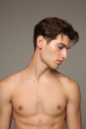 Emiliano in Wiener Model Polaroids 2021 (1).jpg