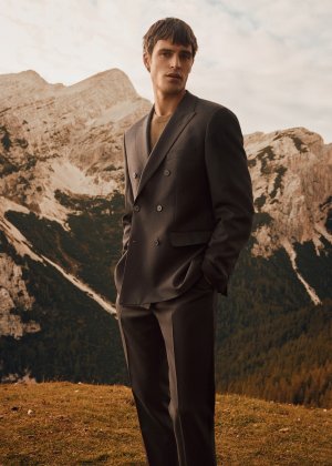 Parker Van Noord Mango Man FW 2025 (9).jpg