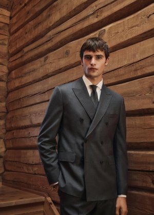 Parker Van Noord Mango Man FW 2025 (10).jpg