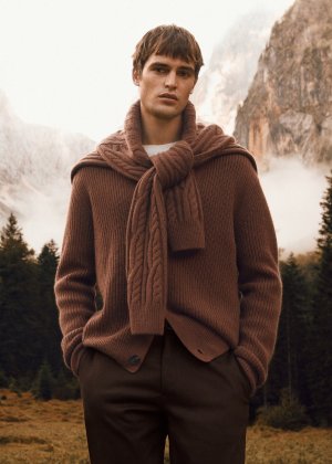 Parker Van Noord Mango Man FW 2025 (31).jpg