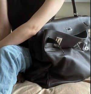 k relaxed 02.jpg k relaxed 02.jpg