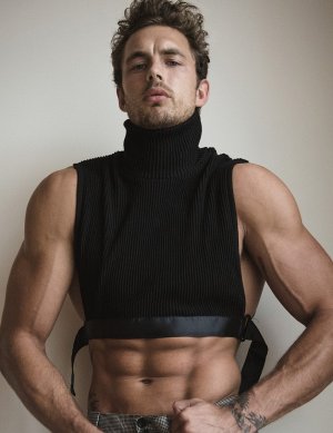 Christian-Hogue-09.jpg