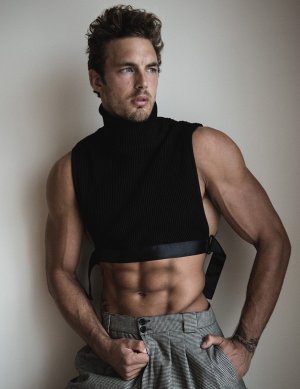 Christian-Hogue-07.jpg