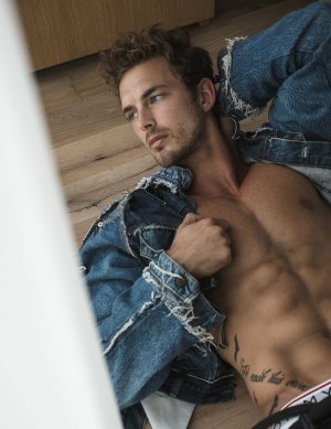 Christian-Hogue-16.jpg