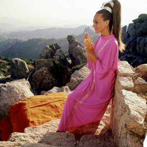 Marisa Berenson in Valentino, Vogue - Henry Clarke.jpg