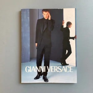 Gianni-Versace---Collezione-Uomo---Primavera-Estate-1997-98-Versace-Gianni-1683129290_9a5ea30...webp