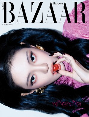 1 Harpers Bazaar Korea 11 25.jpg