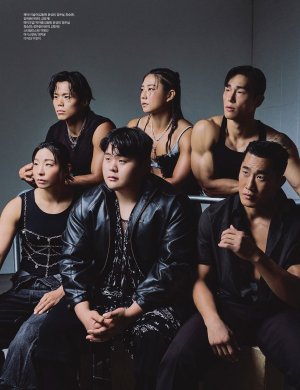 9 Harpers Bazaar Korea 11 25.jpg